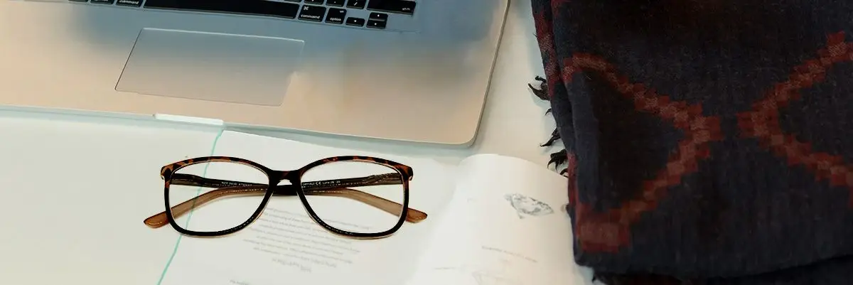 Óculos de Leitura: Atenas